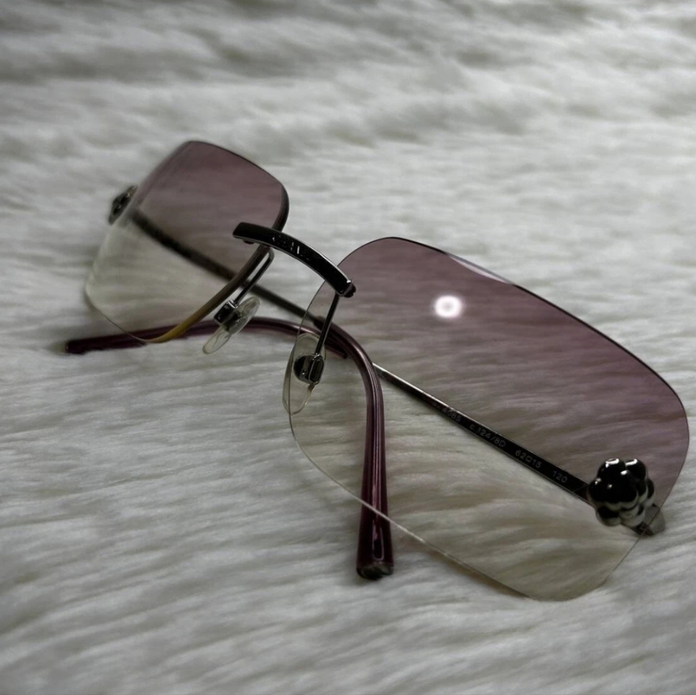 Chanel Gradient Camellia Rimless Sunglasses With COA - Picture 9 of 11